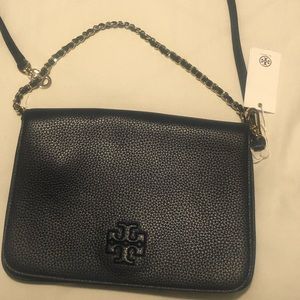 🎄🎁🎄 NWT Tory Burch Crossover